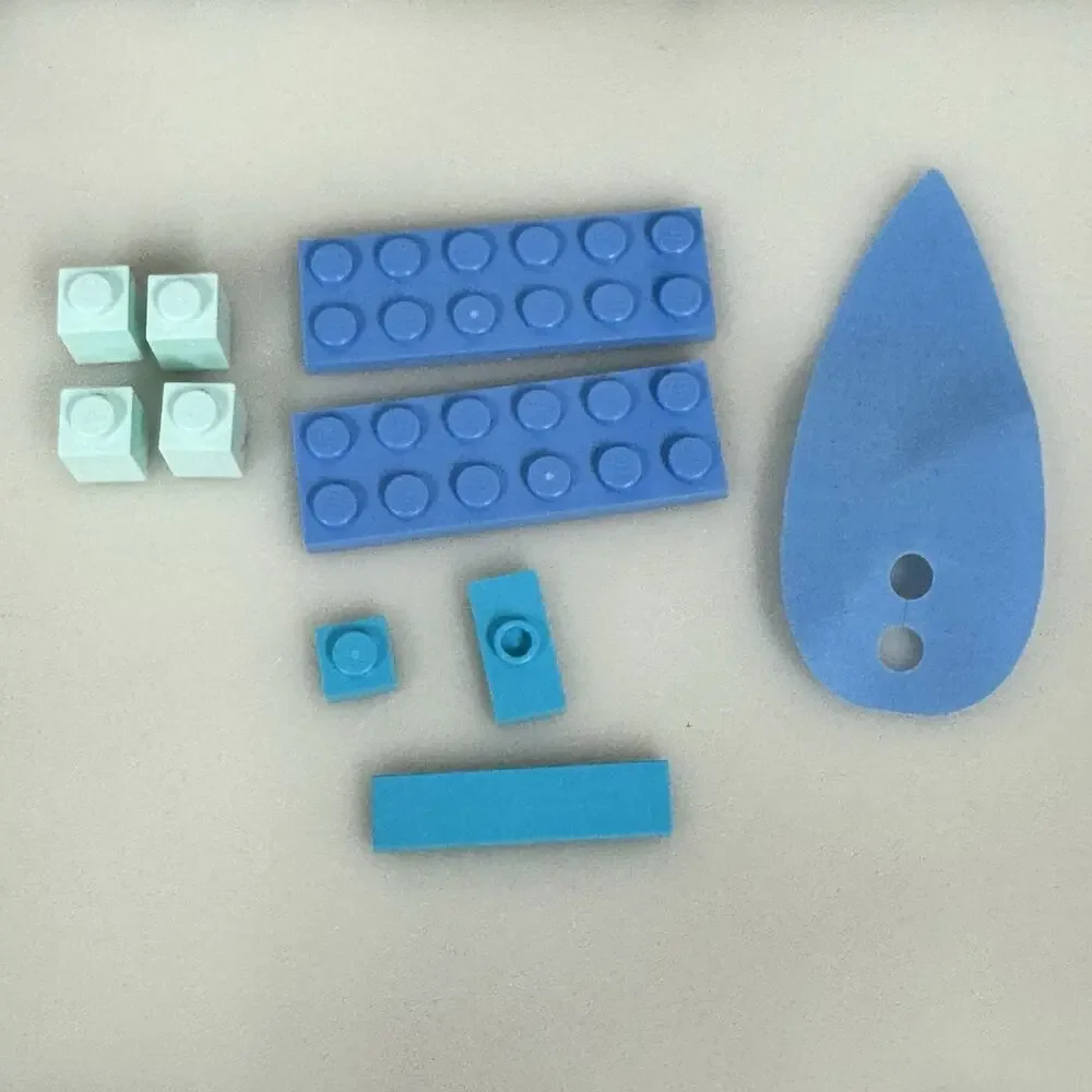 4 Lego Friends Cubes Pieces And Parts - NOT Complete